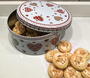 frollini all'arancia in box di latta