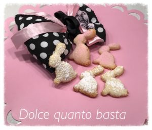 Biscotti con farina di riso e cocco a forma di coniglietto - Pasqua