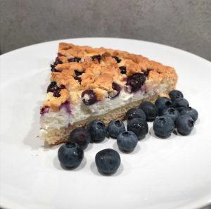 sbriciolata con ricotta e mirtilli ripieno