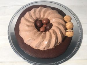 mousse al cioccolato con biscotto croccante