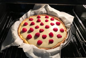 crostata alle mandorle e lamponi
