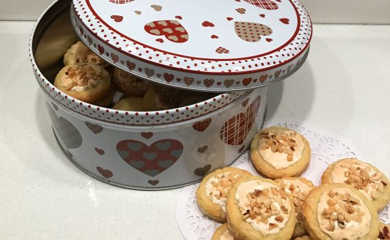 frollini all'arancia in box di latta